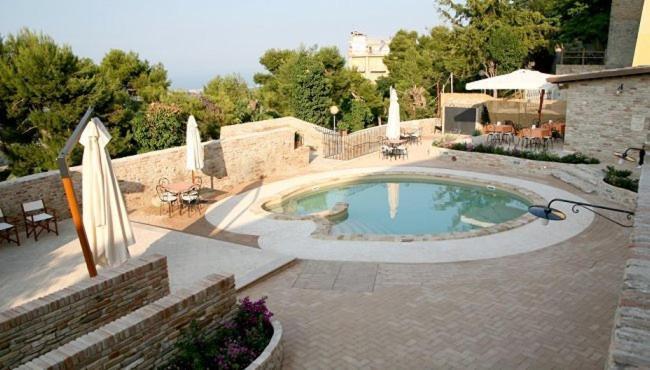 Residence Borgo Da Mare モンテプランドーネ エクステリア 写真